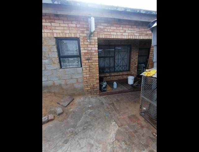 3 BEDROOM HOUSE FOR SALE IN EBONY PARK